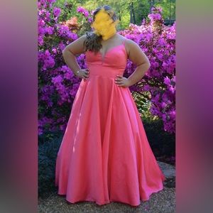 Prom dress for sale. Size 14. Worn once. Paid 450 will sell for $220